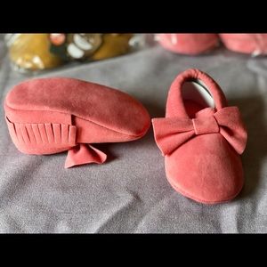 Baby Moccasins. Cotton candy pink. 💖